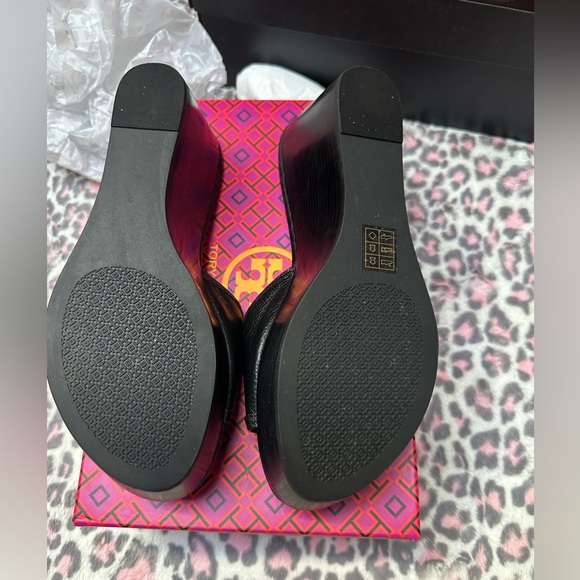 TORY BURCH LOWELL 2 80MM WEDGE SLIDE 50878 - PERFECT BLACK - SIZE US 9 - Picture 4 of 5